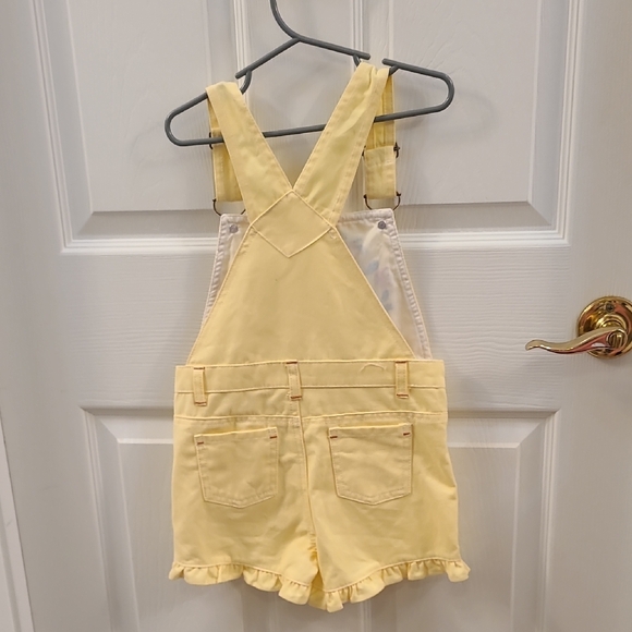 Yellow Ruffled Overalls with High-Waisted Design - Picture 2 of 3